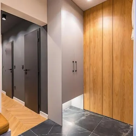 Апартаменты Sunset 2br Parking Included