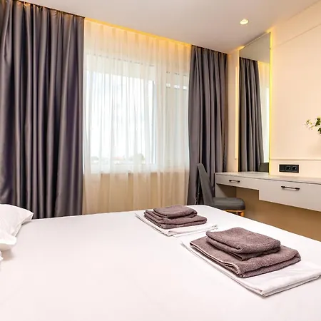 Sunset 2br Parking Included Пловдив