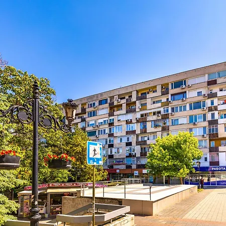 Sunset 2br Parking Included Apartment *