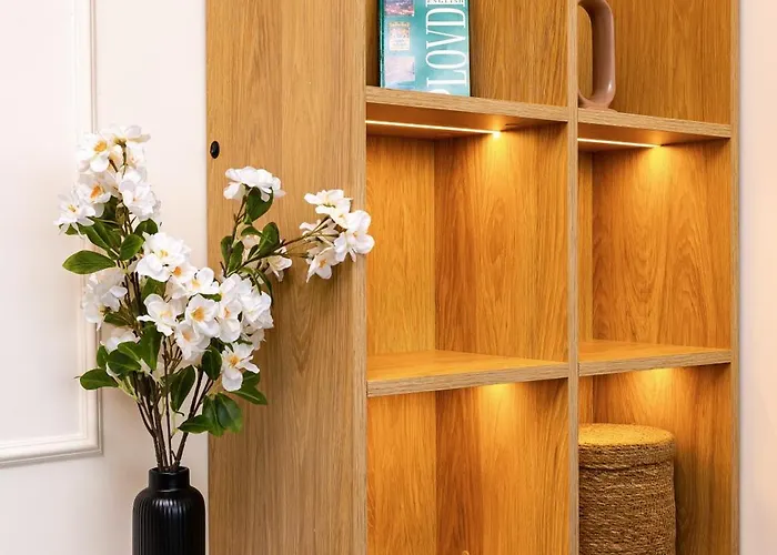 Sunset 2br Parking Included Apartment *