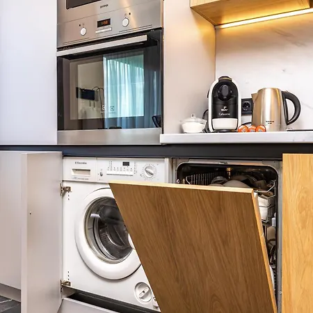 Sunset 2br Parking Included Plovdiv