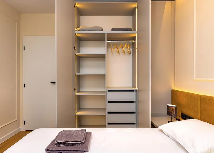 Sunset 2br Parking Included Apartmán